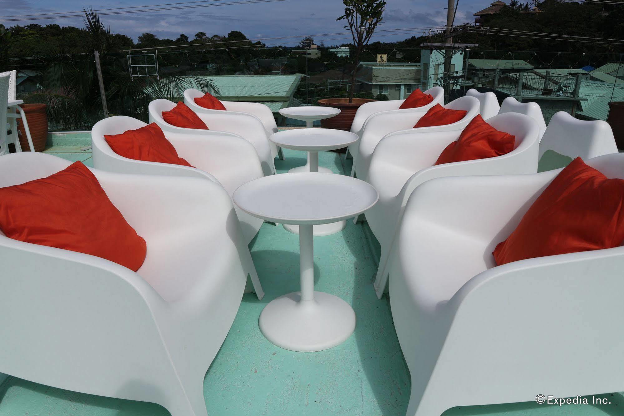 บลู โอเชียน บูทิก โฮเต็ล.คอม Hotel Manoc-Manoc ภายนอก รูปภาพ