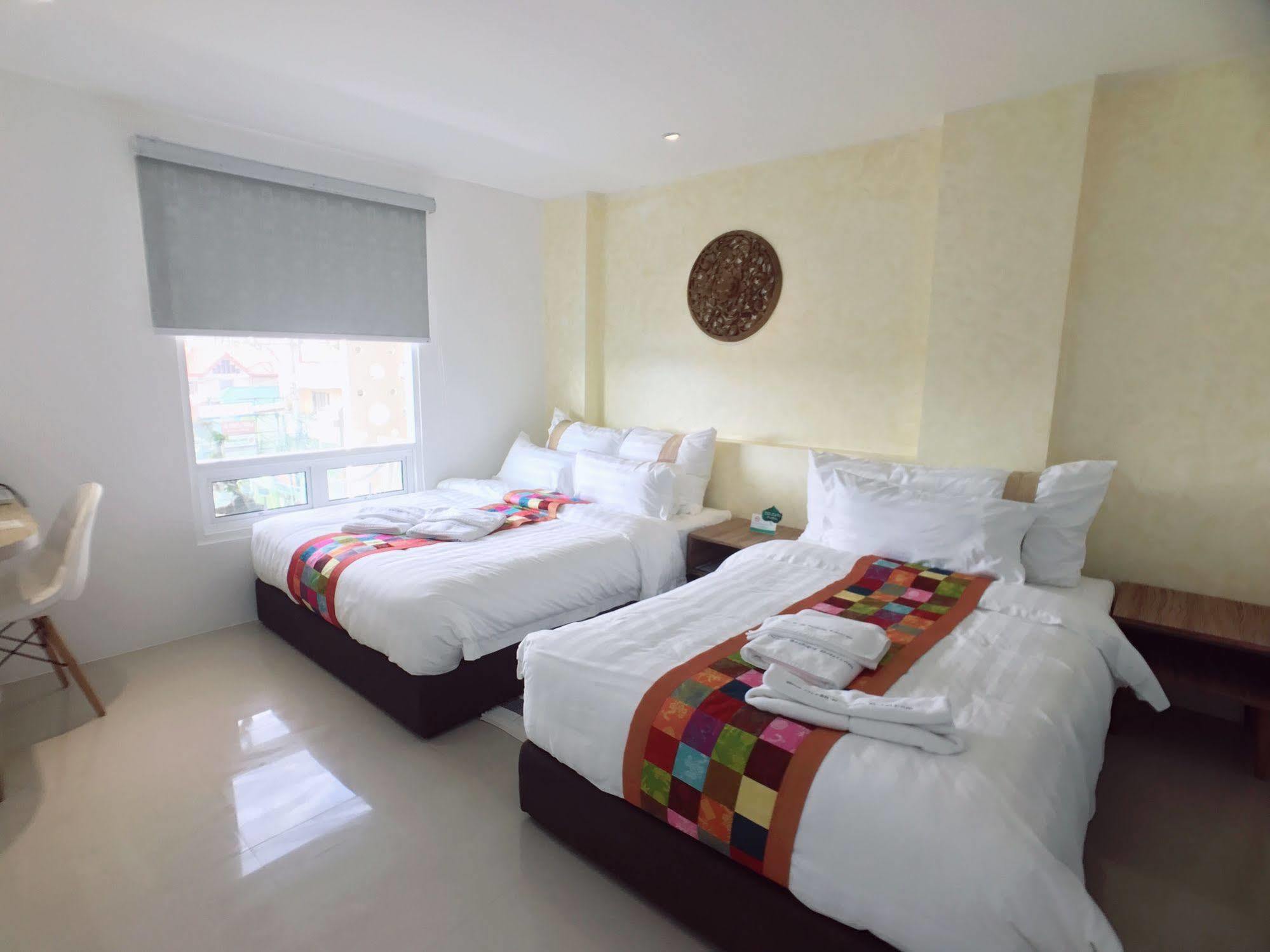 บลู โอเชียน บูทิก โฮเต็ล.คอม Hotel Manoc-Manoc ภายนอก รูปภาพ