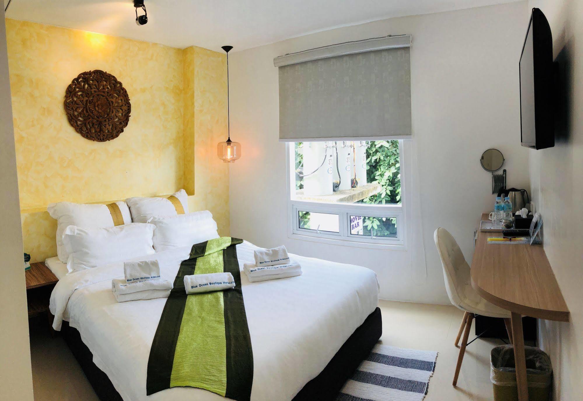บลู โอเชียน บูทิก โฮเต็ล.คอม Hotel Manoc-Manoc ภายนอก รูปภาพ